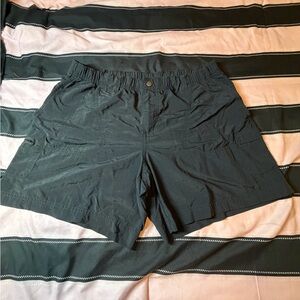 Columbia Men's Dark Gray Cargo Shorts